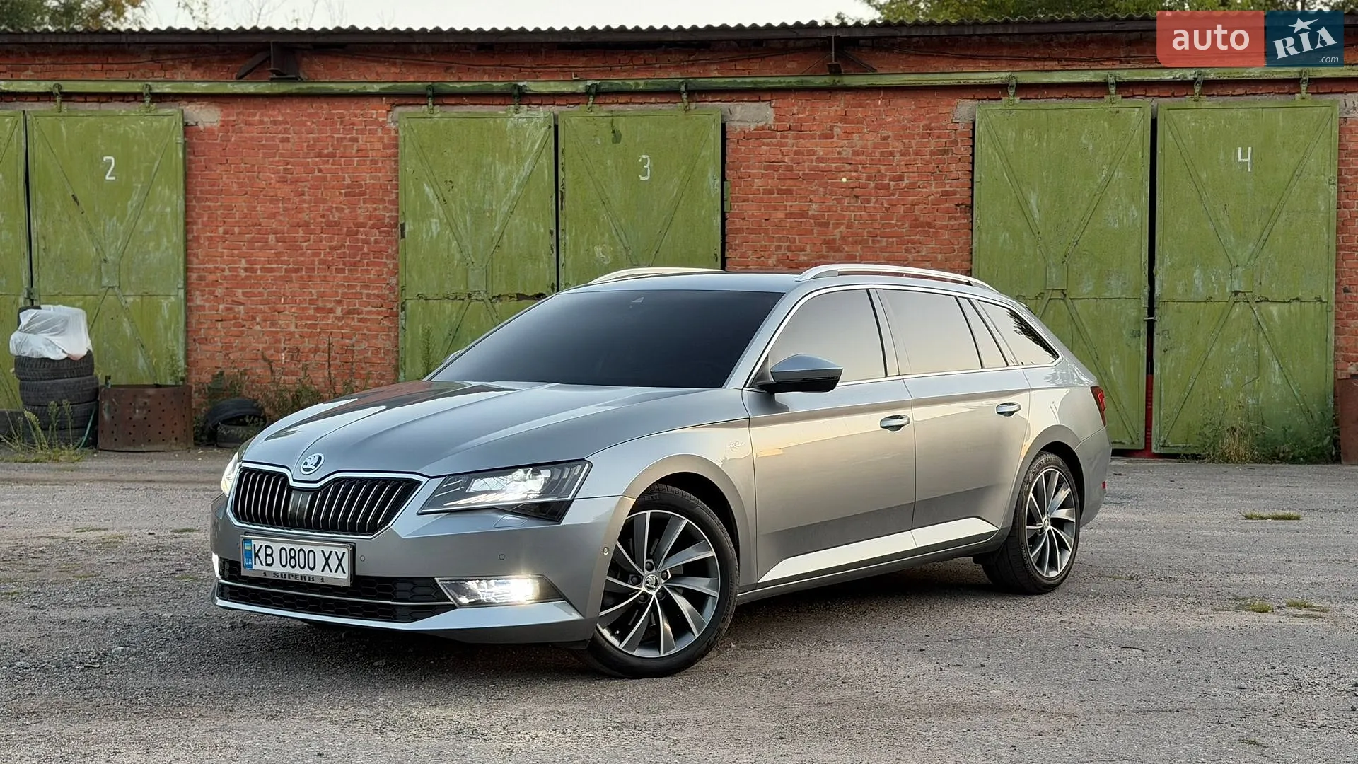 2019 Skoda Superb - фото 1