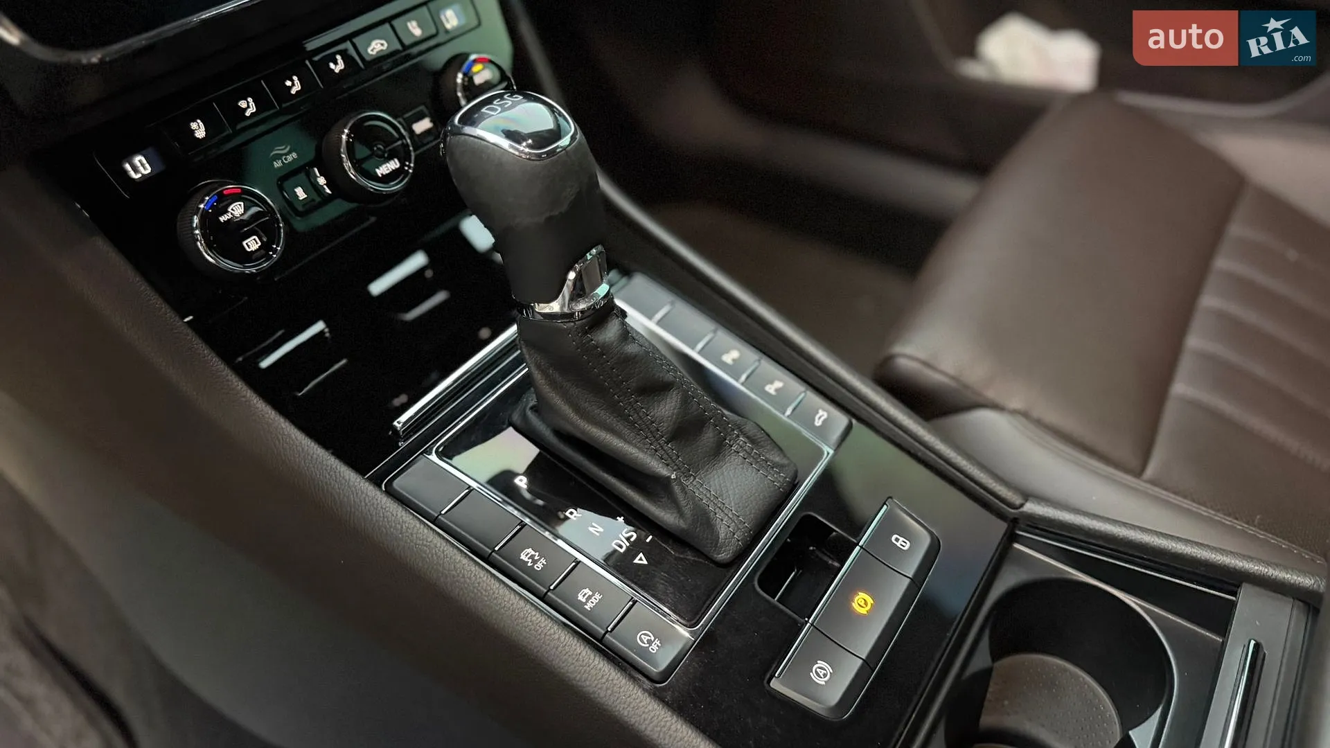 2019 Skoda Superb - мініатюра 28