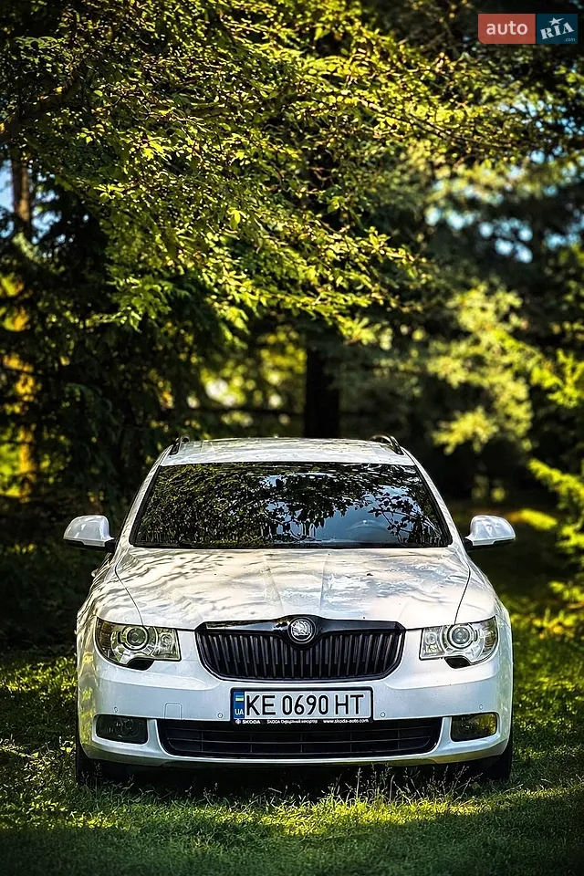 2010 Skoda Superb - мініатюра 34