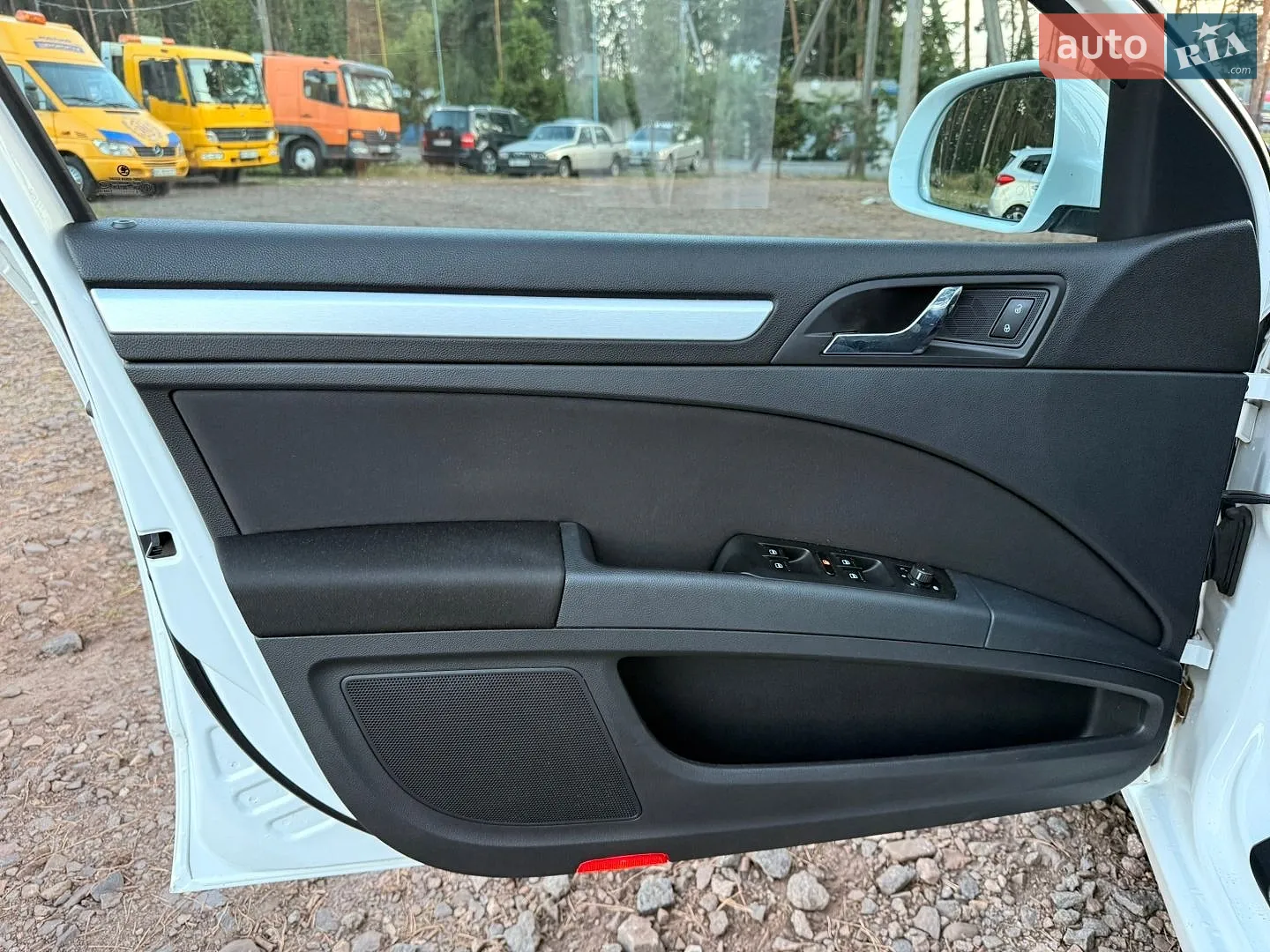2013 Skoda Superb - мініатюра 18