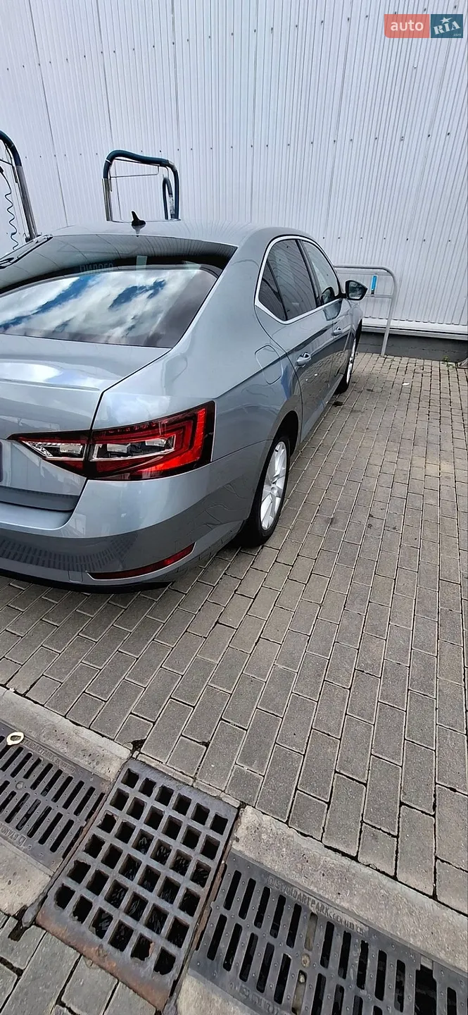2017 Skoda Superb - мініатюра 6