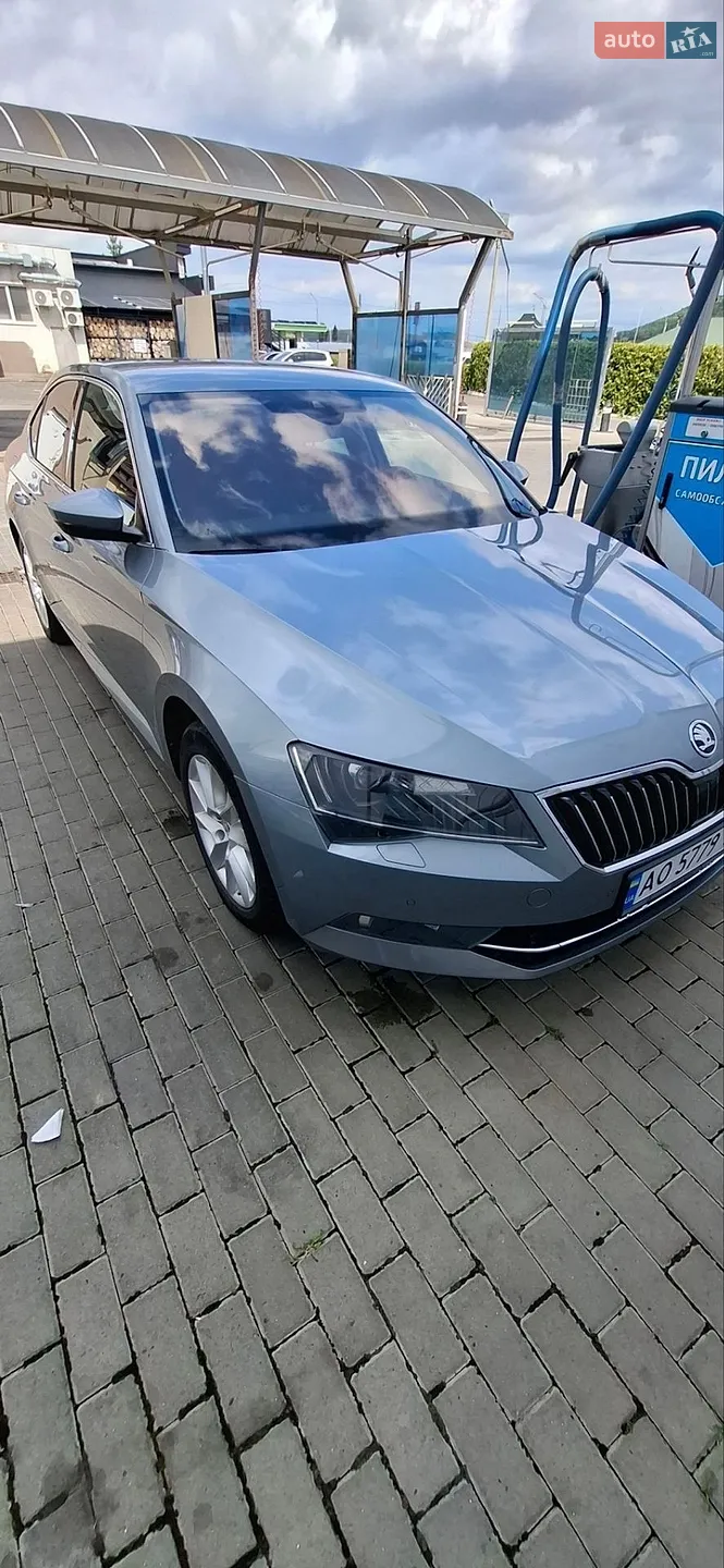 2017 Skoda Superb - мініатюра 9