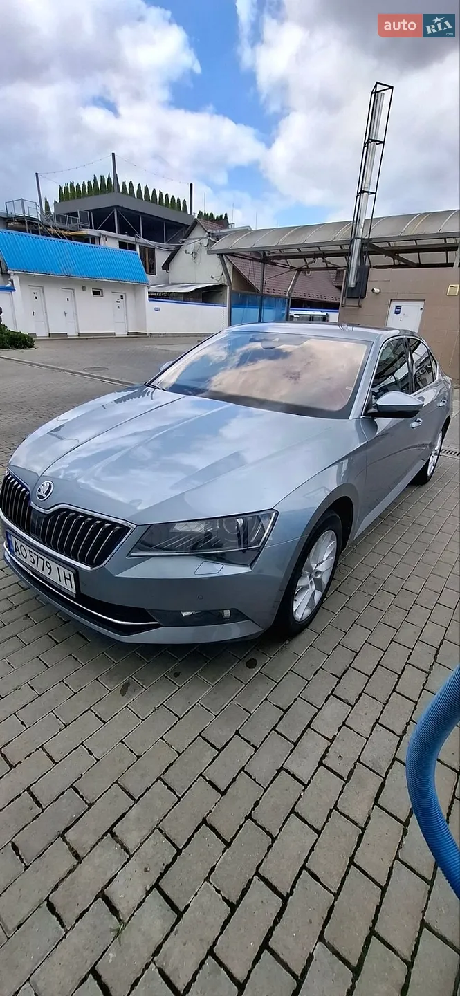 2017 Skoda Superb - мініатюра 2