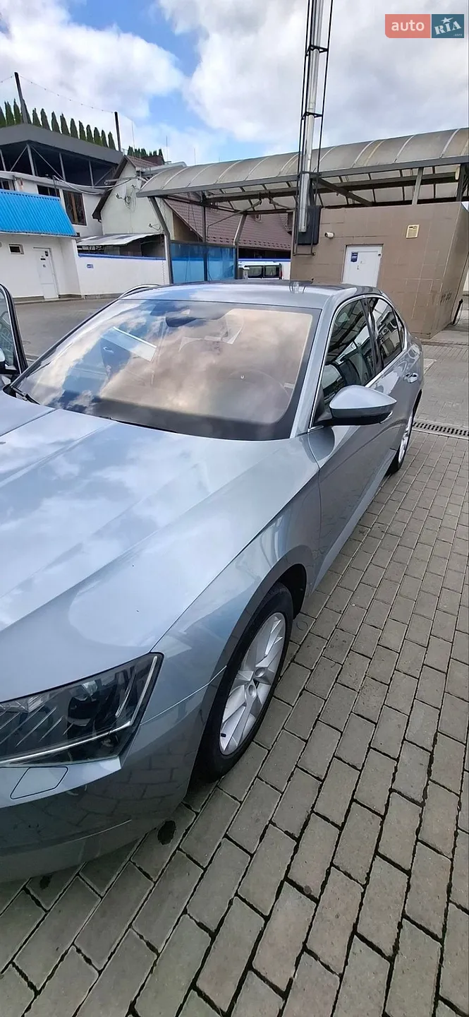 2017 Skoda Superb - мініатюра 3