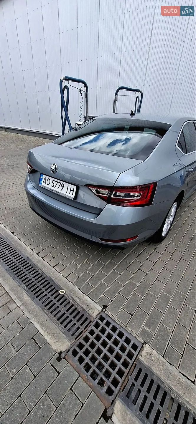 2017 Skoda Superb - мініатюра 5