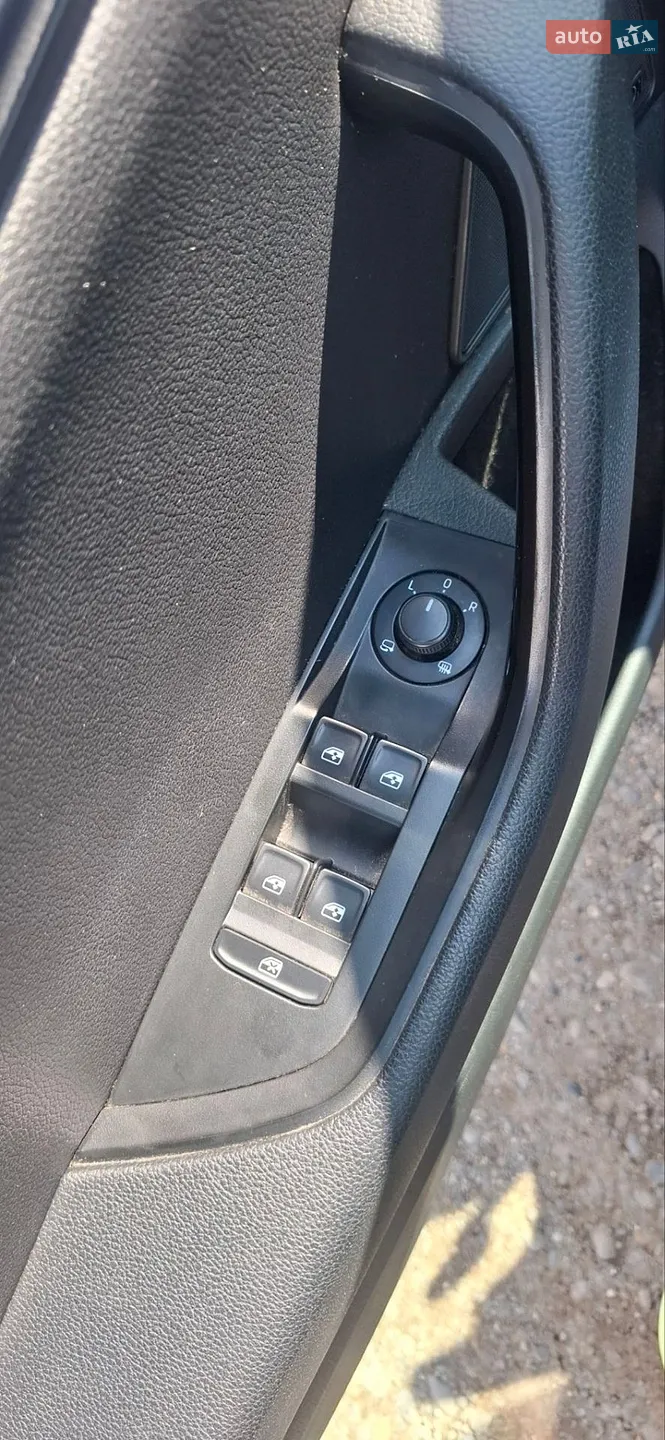 2017 Skoda Superb - мініатюра 16