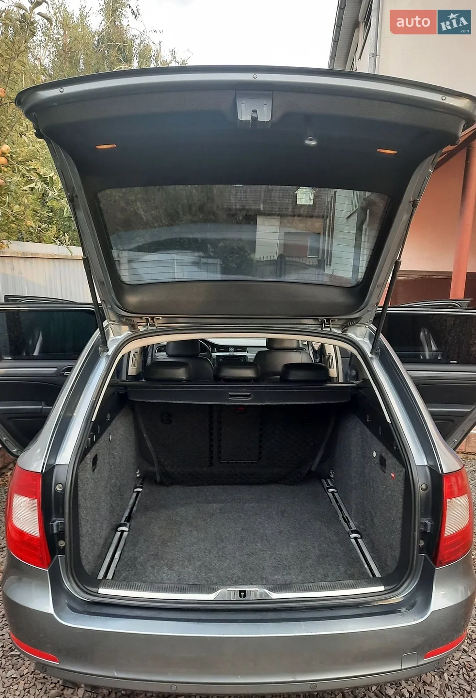 2011 Skoda Superb - мініатюра 9