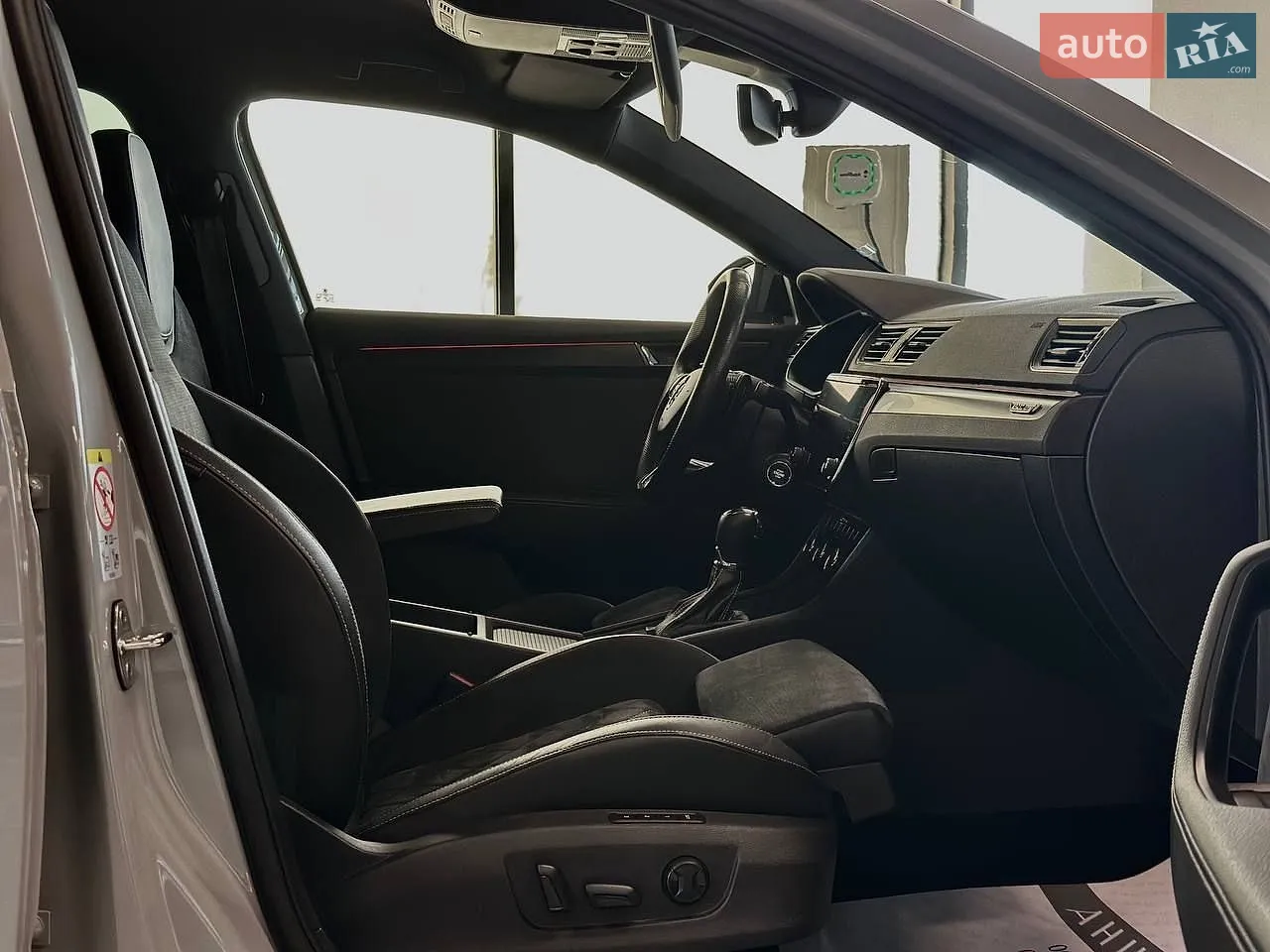 2021 Skoda Superb - мініатюра 16