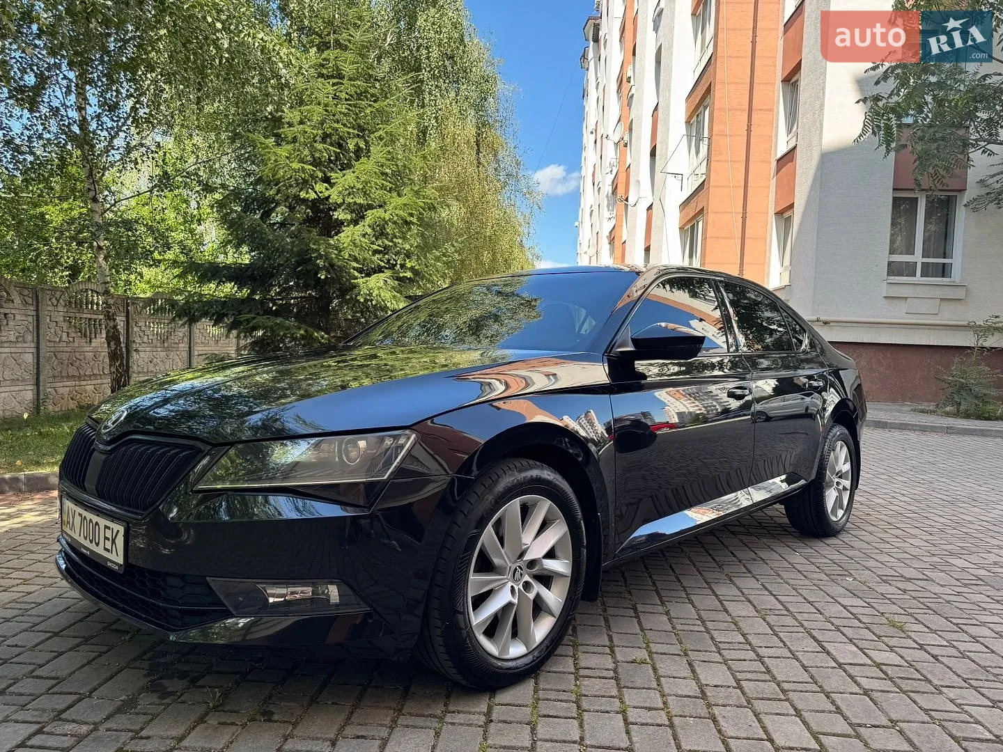 2016 Skoda Superb - мініатюра 2