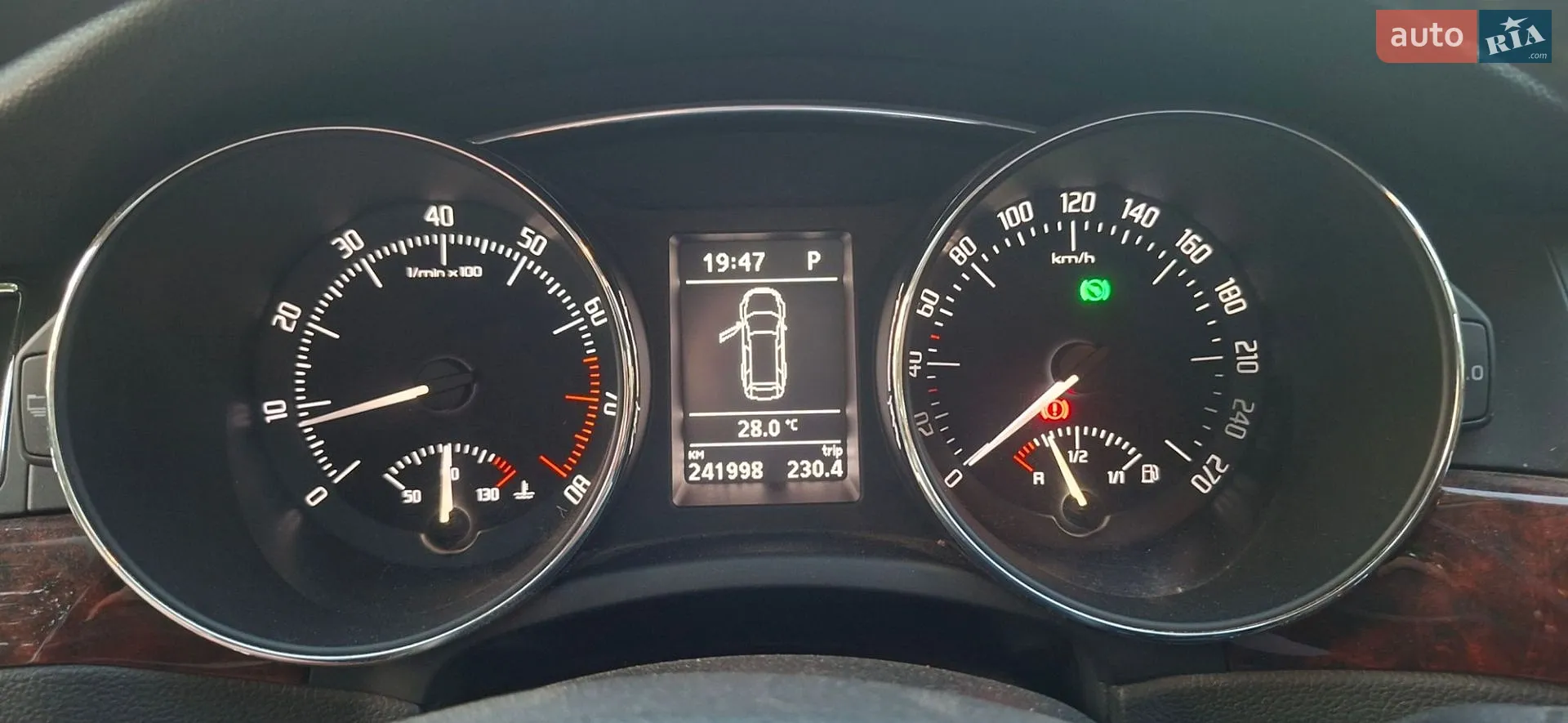 2010 Skoda Superb - мініатюра 20