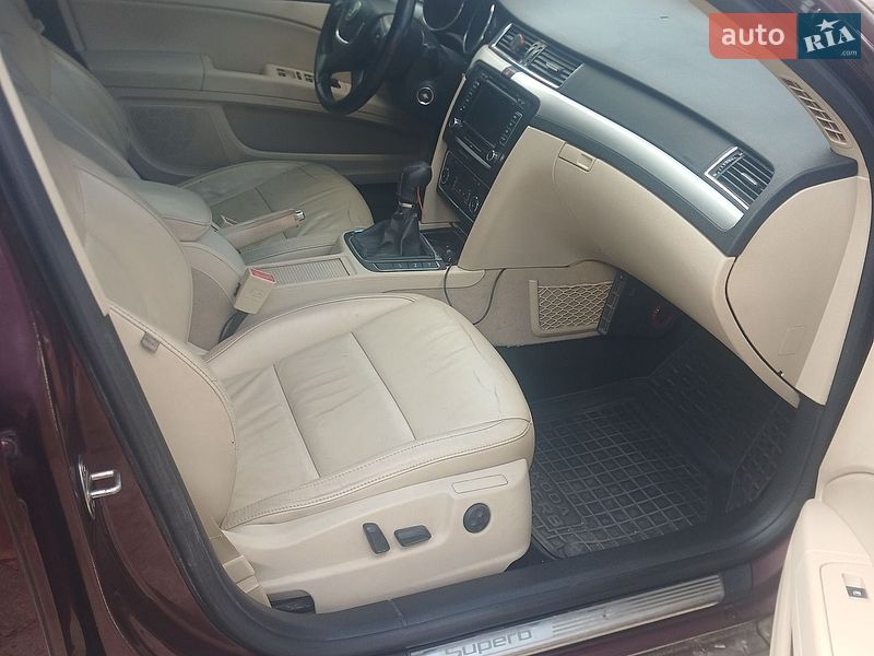 Універсал Skoda Superb 2012 в Львові фото 3 Універсал Skoda Superb 2012 в Львові