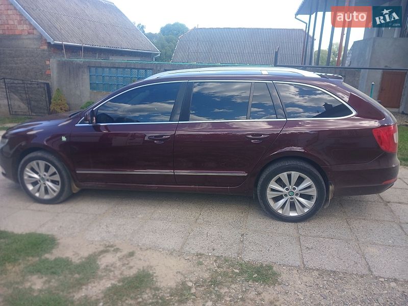 Універсал Skoda Superb 2012 в Львові фото 2 Універсал Skoda Superb 2012 в Львові