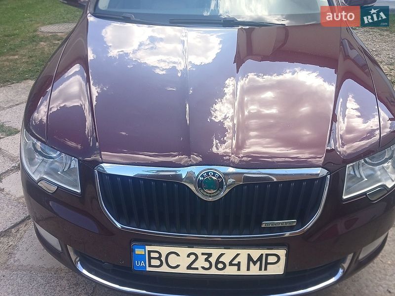 Універсал Skoda Superb 2012 в Львові фото 4 Універсал Skoda Superb 2012 в Львові