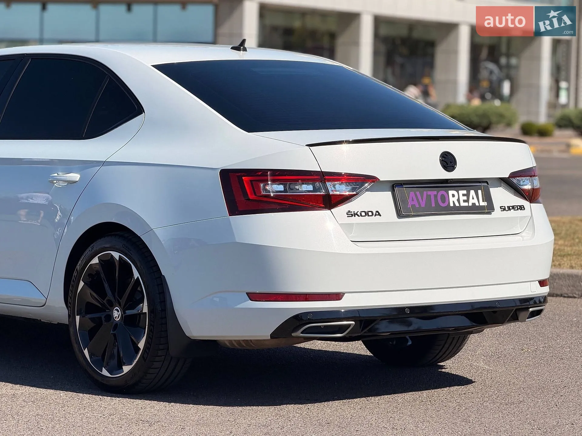 2015 Skoda Superb - мініатюра 25