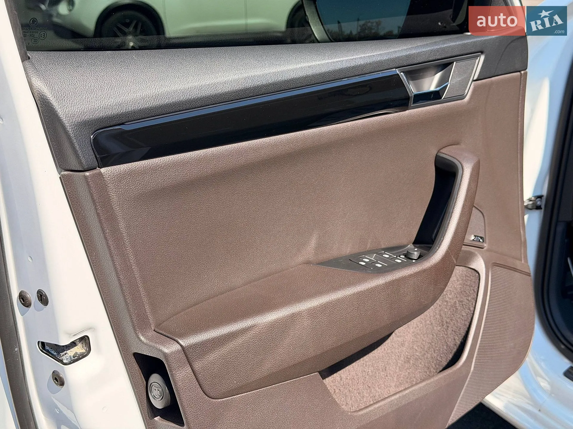 2015 Skoda Superb - мініатюра 40