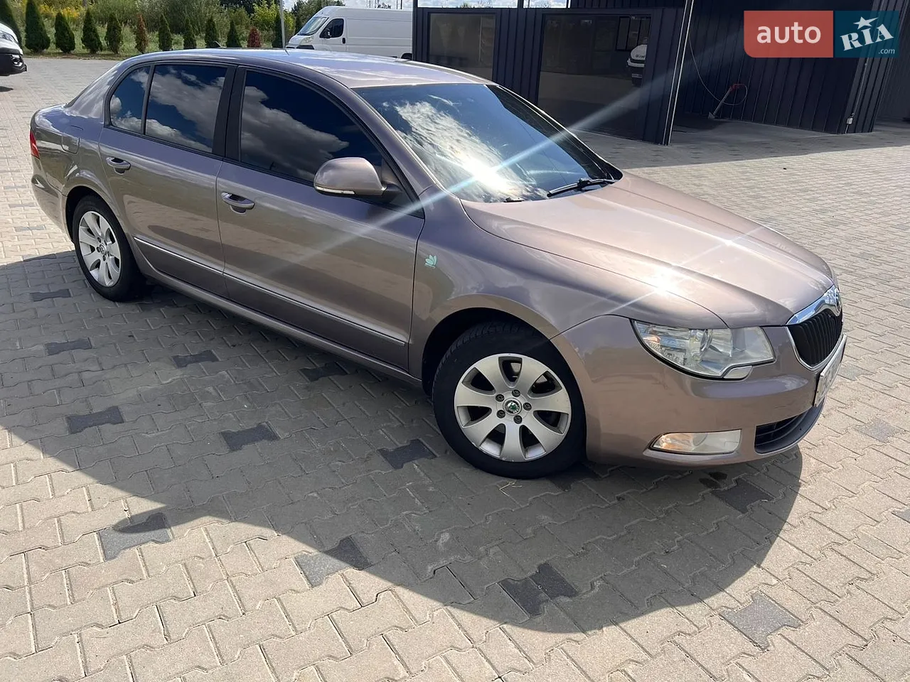 2011 Skoda Superb - мініатюра 21