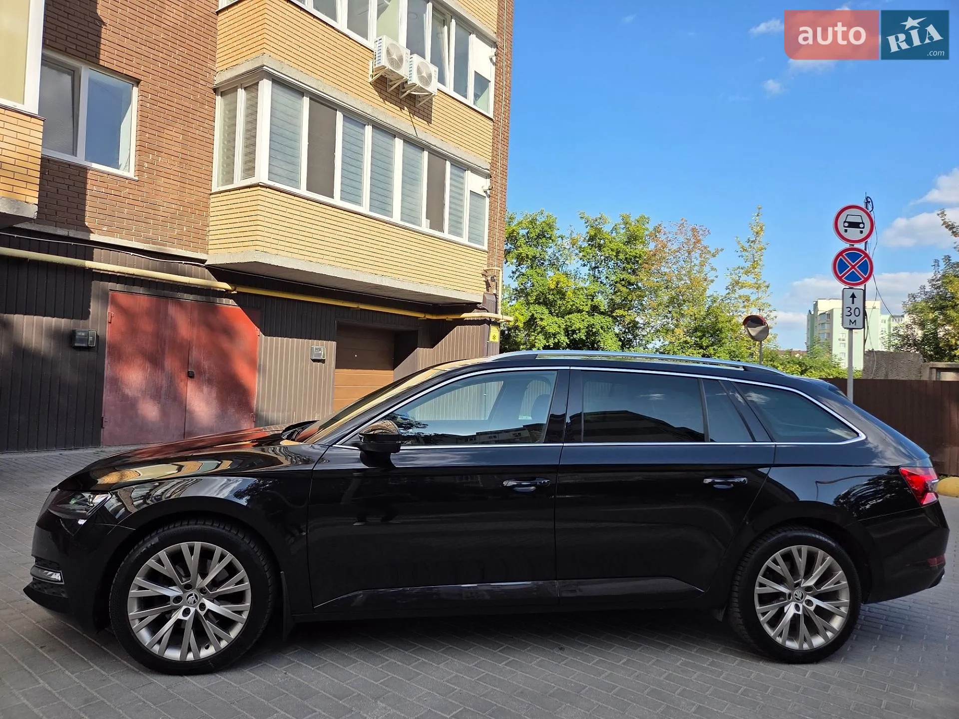 2019 Skoda Superb - мініатюра 11