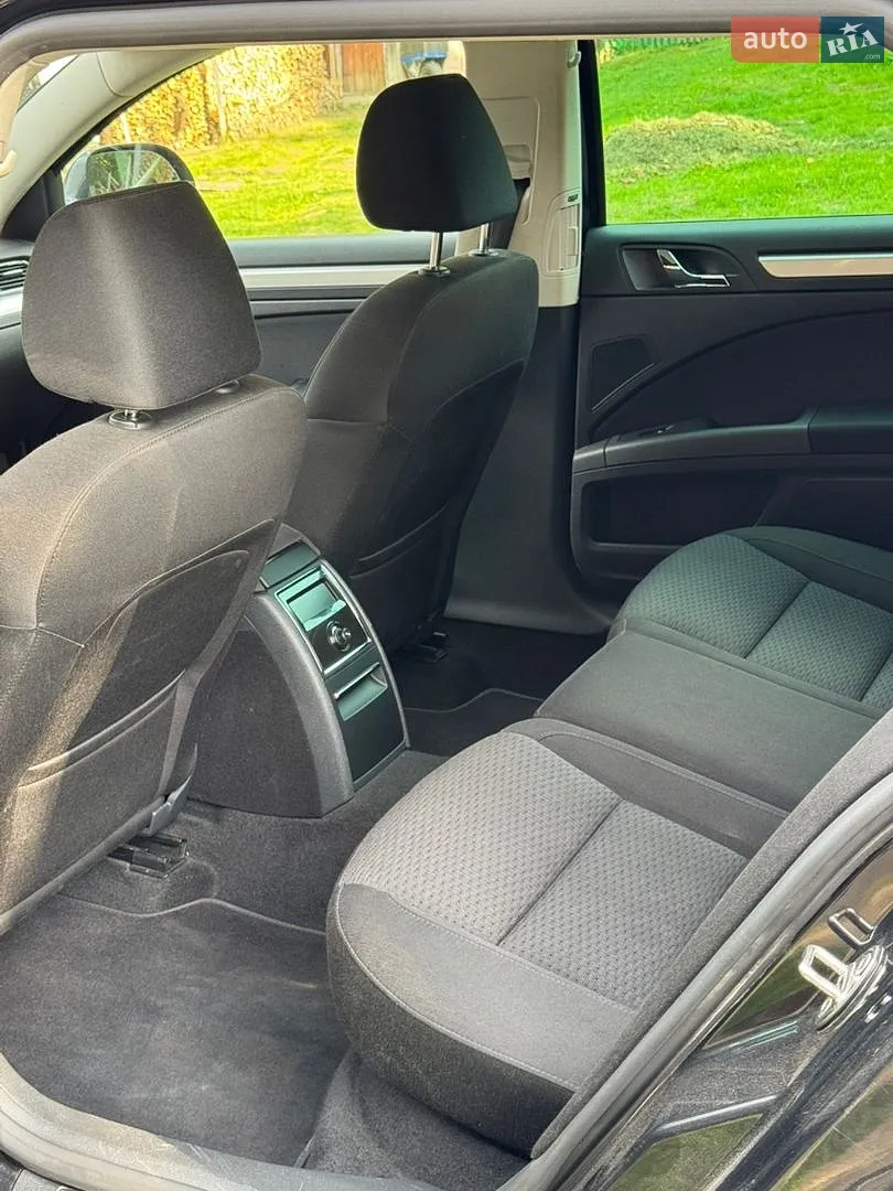 2011 Skoda Superb - мініатюра 16
