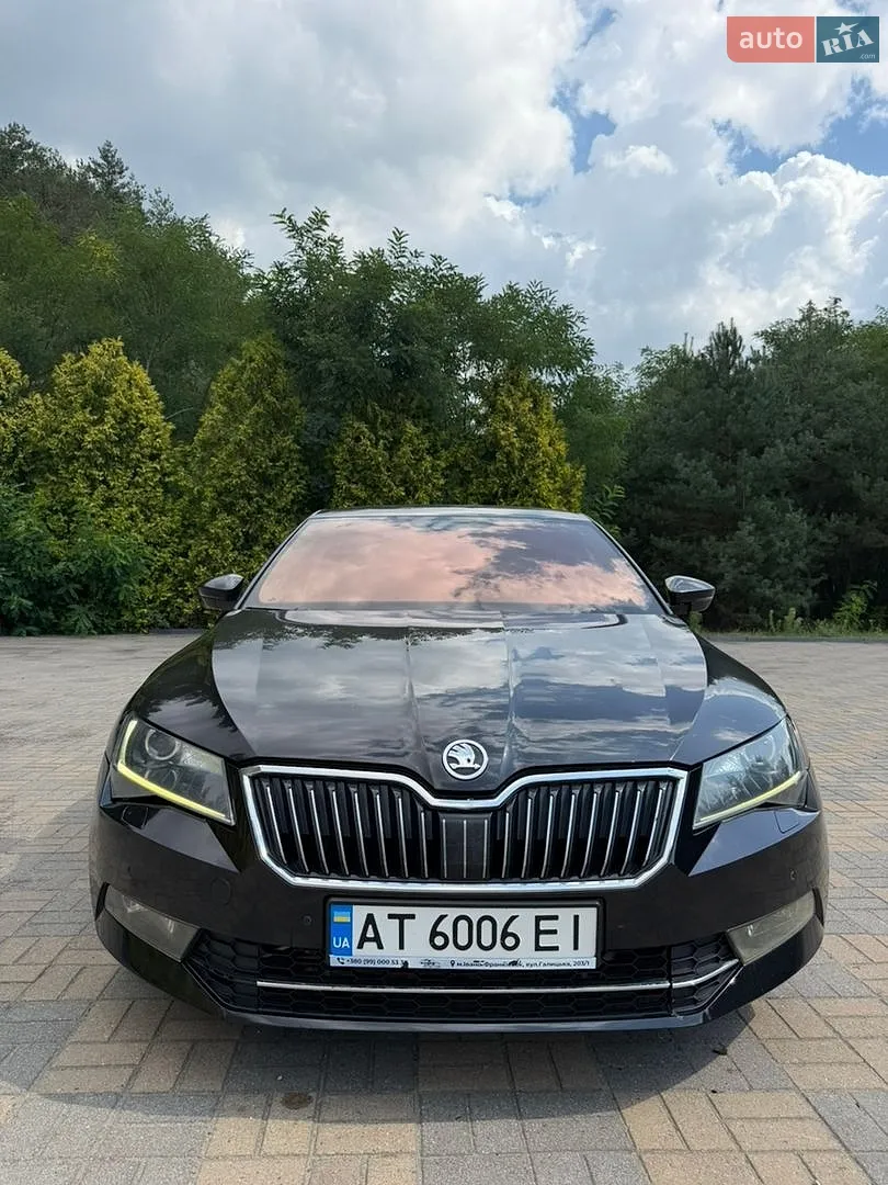 2016 Skoda Superb - мініатюра 2
