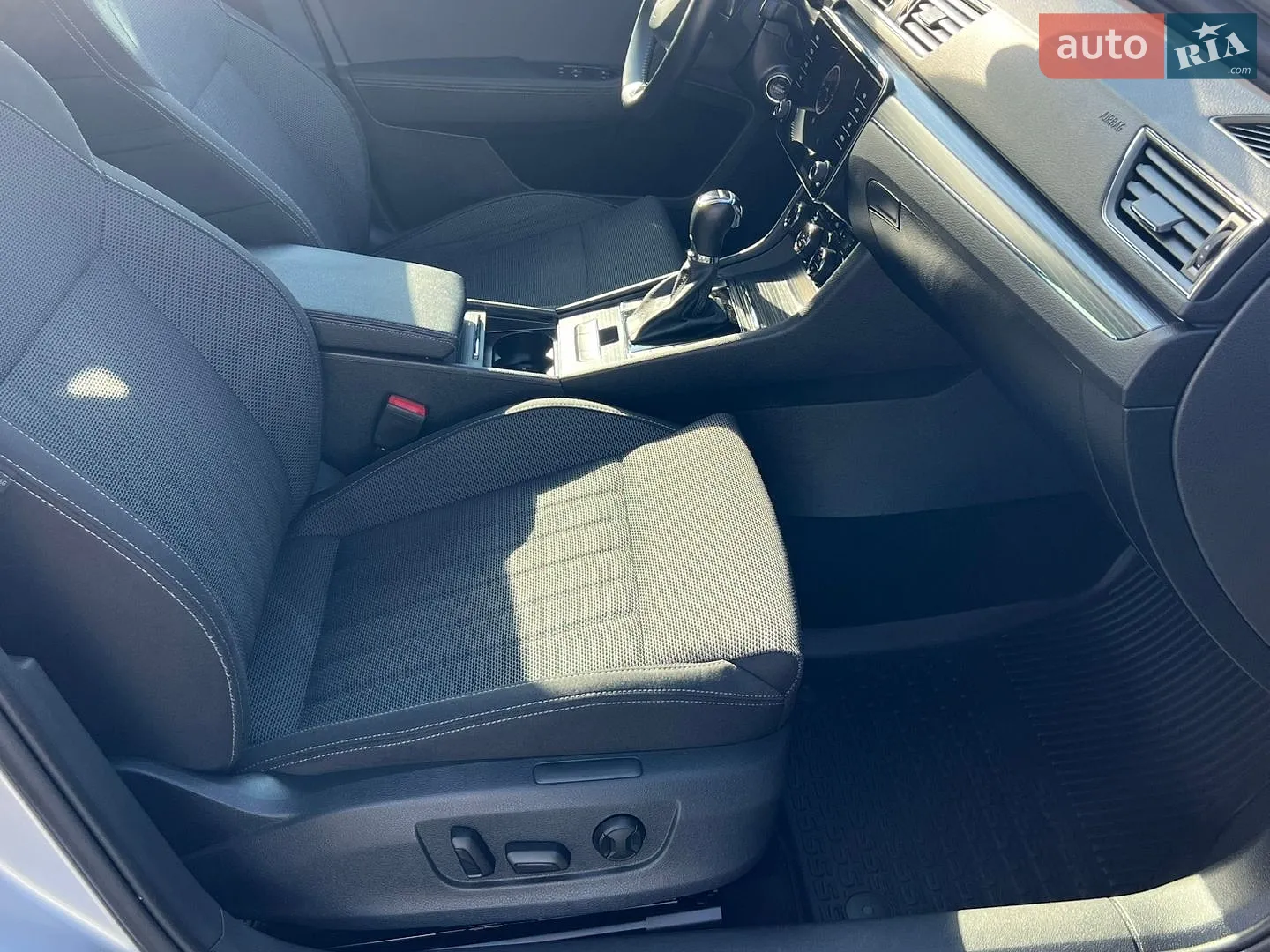 2022 Skoda Superb - мініатюра 28