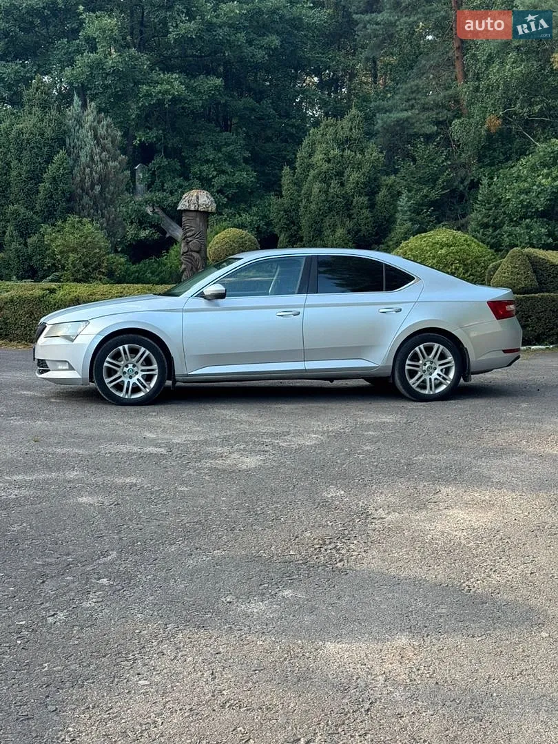 2016 Skoda Superb - мініатюра 4