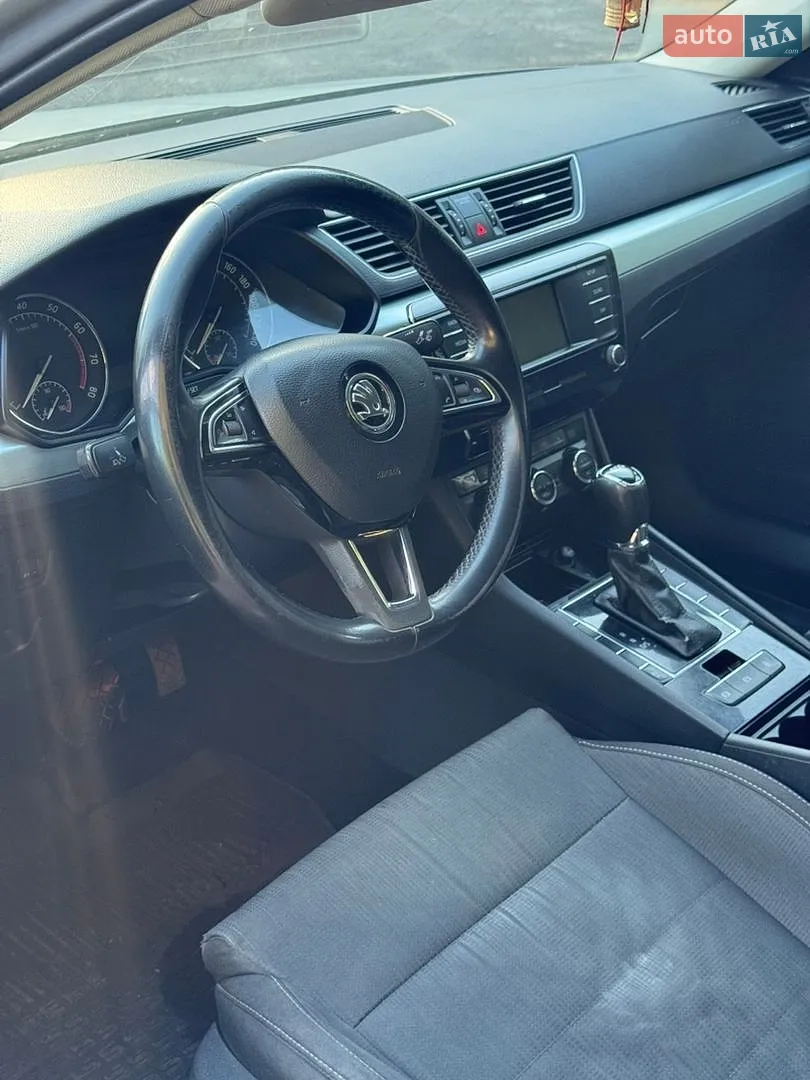 2016 Skoda Superb - мініатюра 8