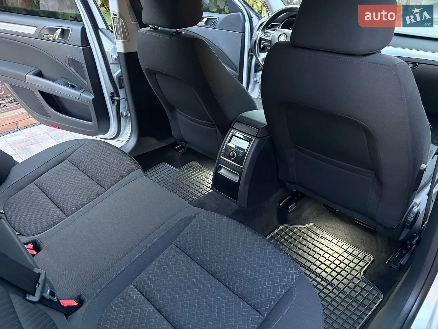 2014 Skoda Superb - мініатюра 20