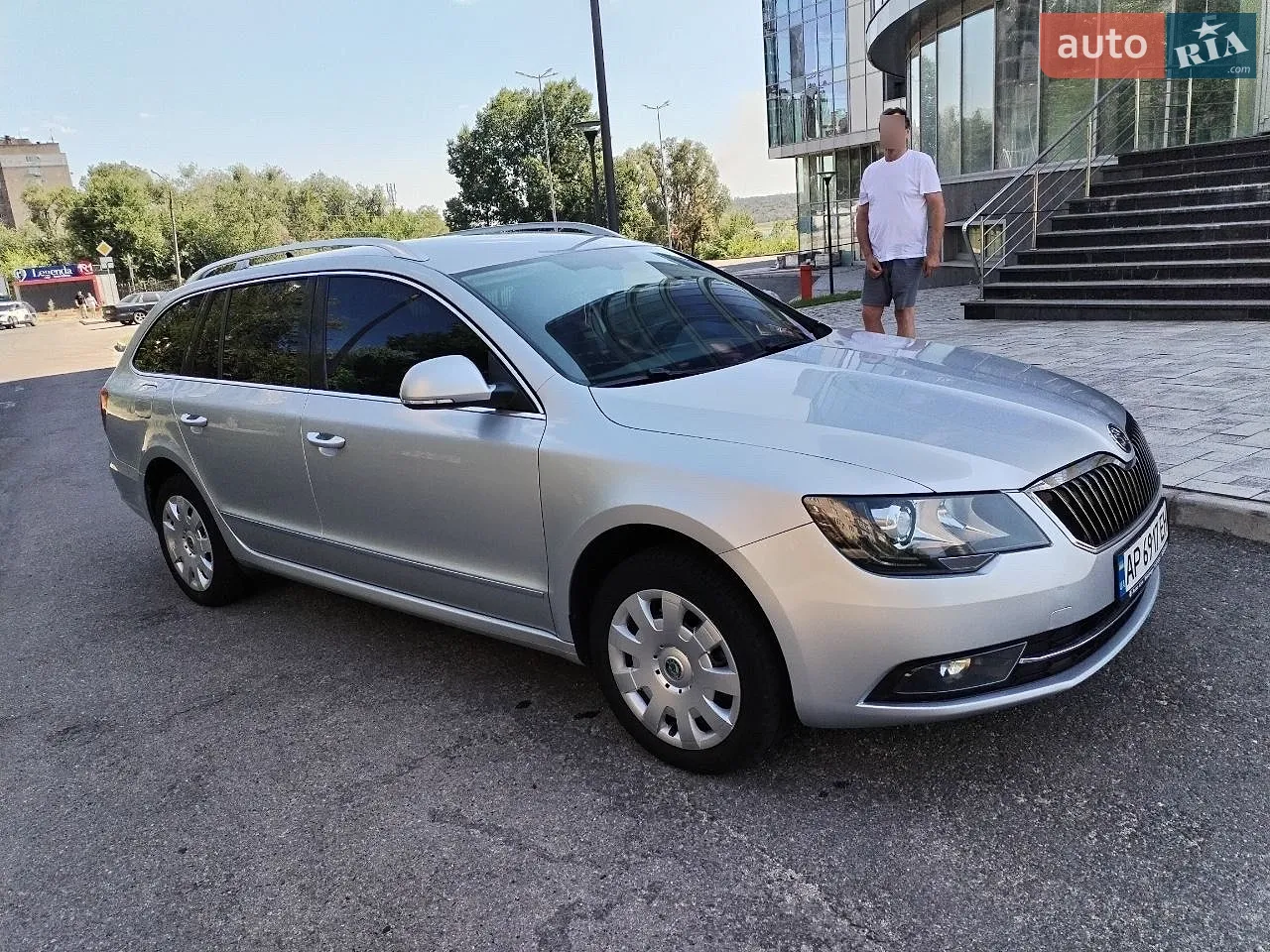 2013 Skoda Superb - мініатюра 2
