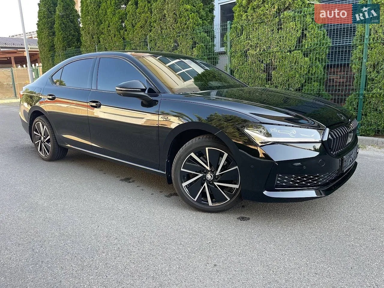 2025 Skoda Superb - мініатюра 3