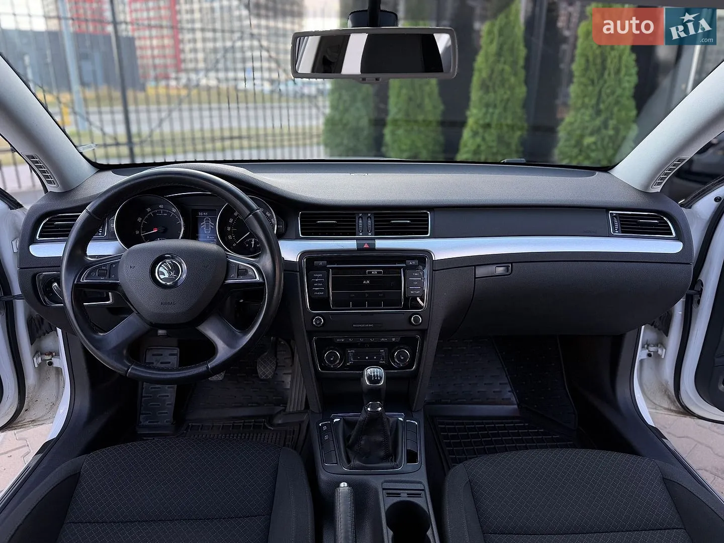2013 Skoda Superb - мініатюра 15