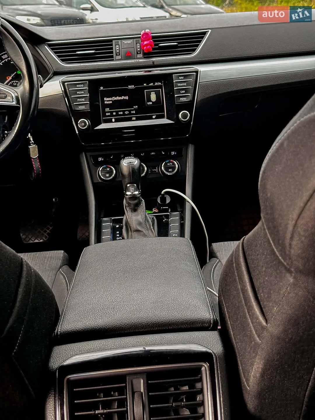 2016 Skoda Superb - мініатюра 3
