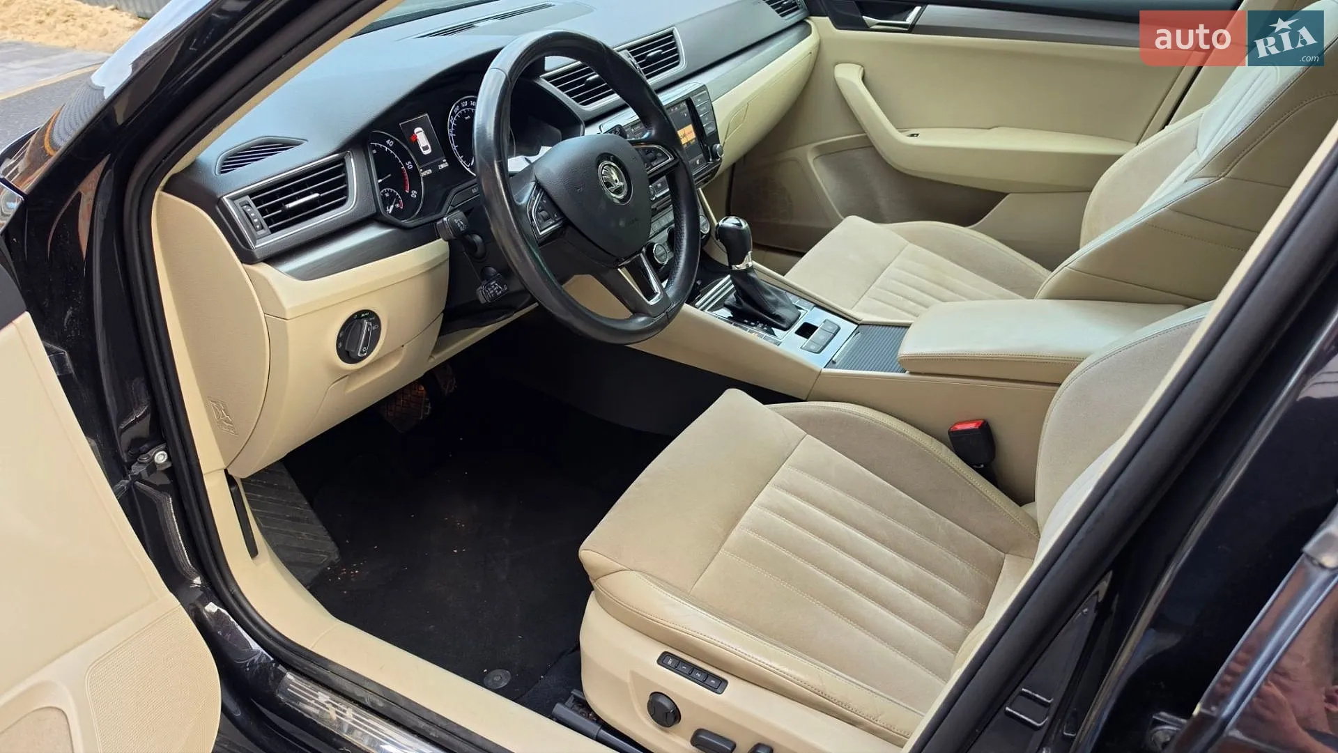 2017 Skoda Superb - мініатюра 18