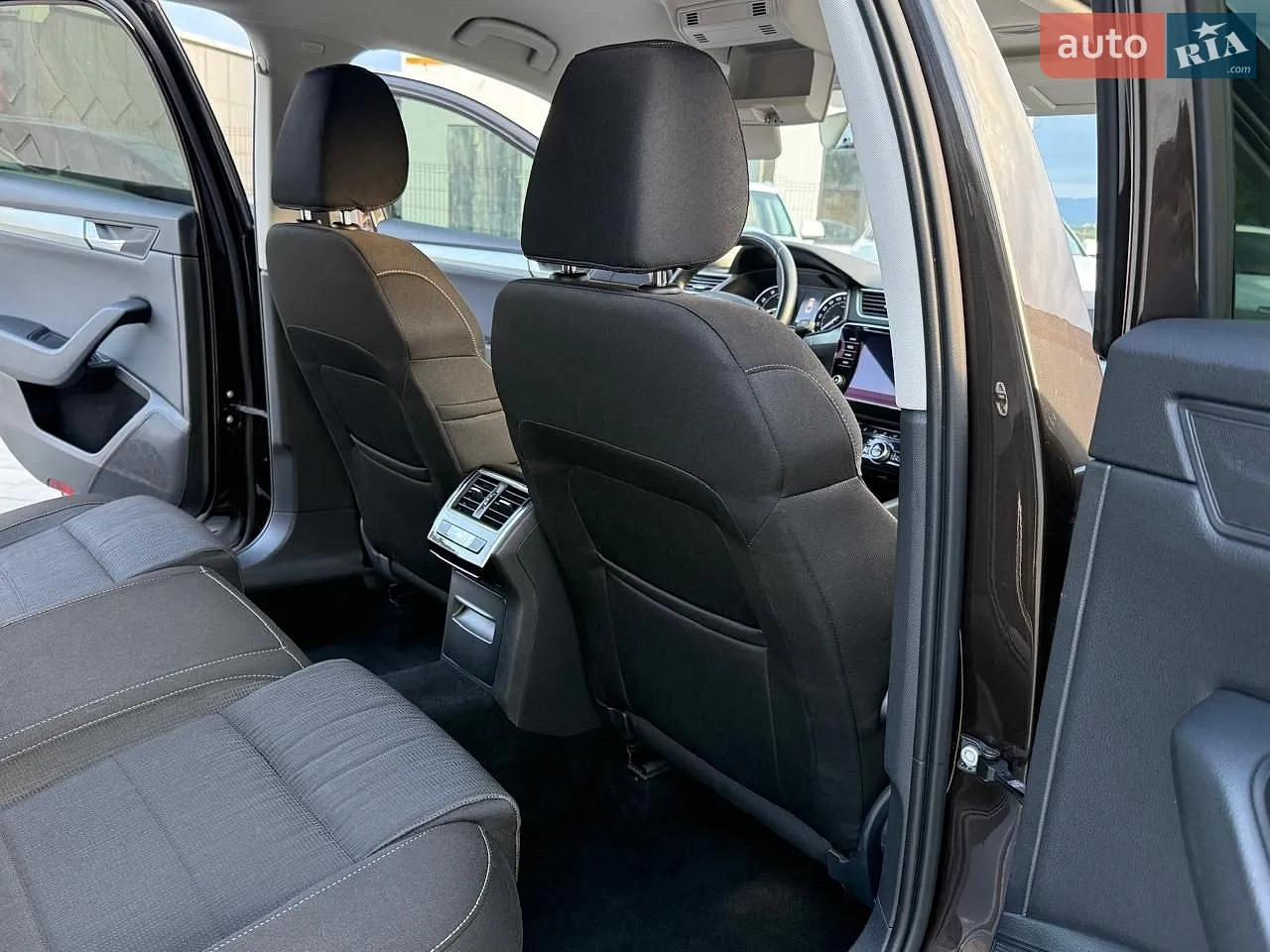 2019 Skoda Superb - мініатюра 57