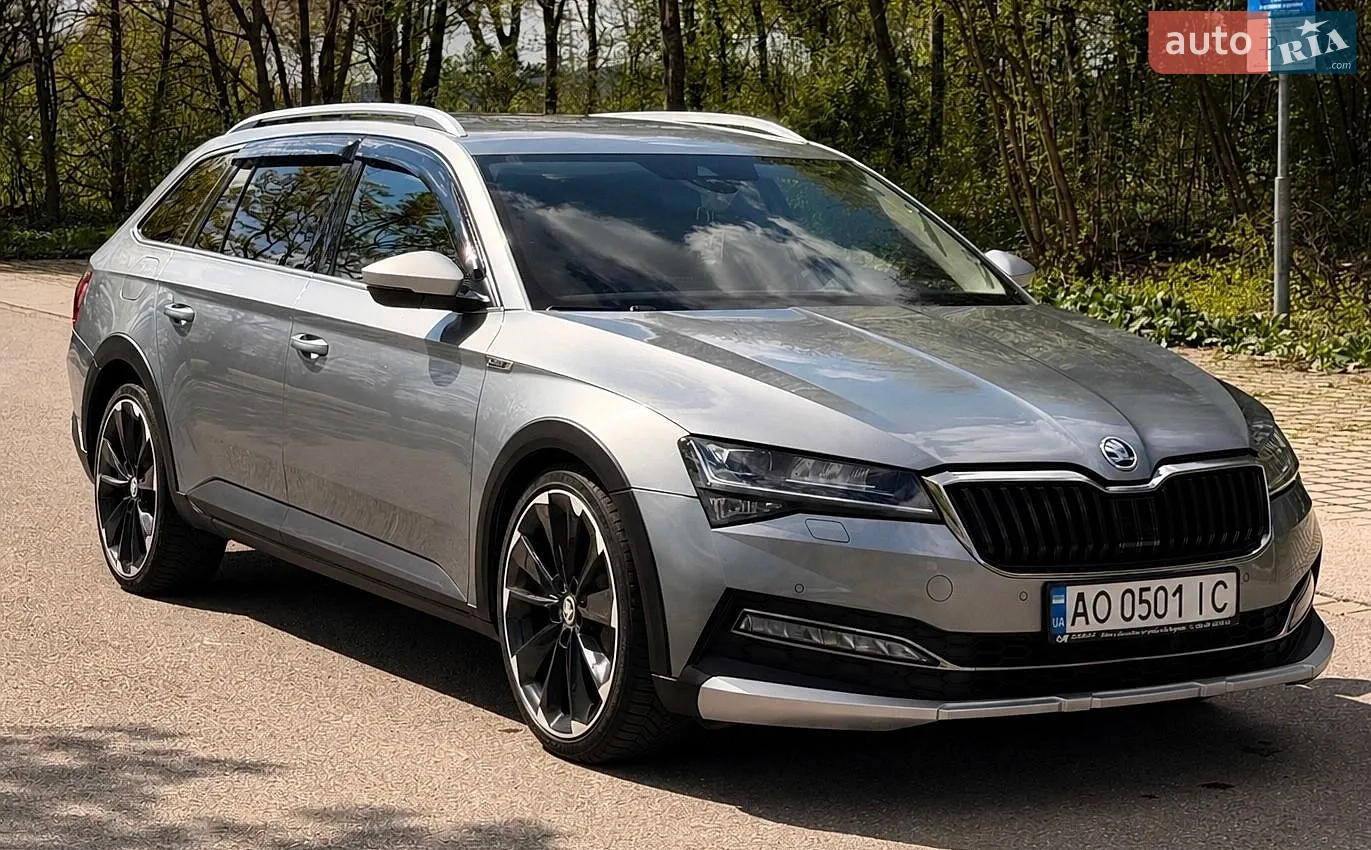 2019 Skoda Superb - мініатюра 2