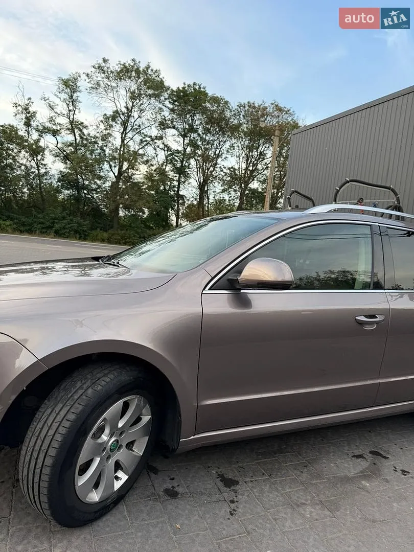 2010 Skoda Superb - мініатюра 3