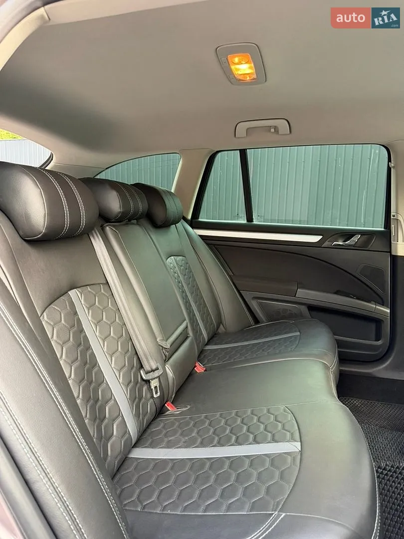 2010 Skoda Superb - мініатюра 25