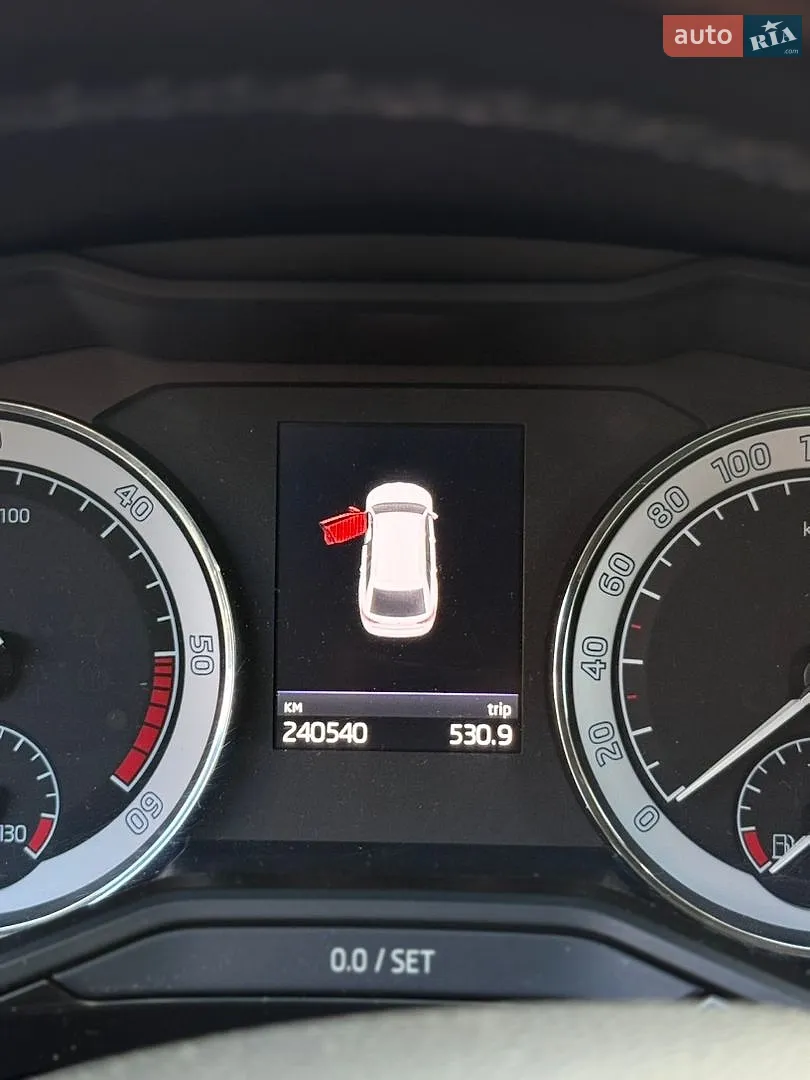 2017 Skoda Superb - мініатюра 12