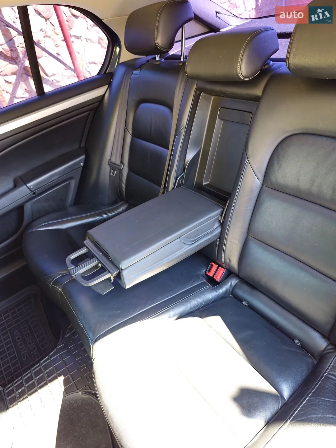 2010 Skoda Superb - мініатюра 33