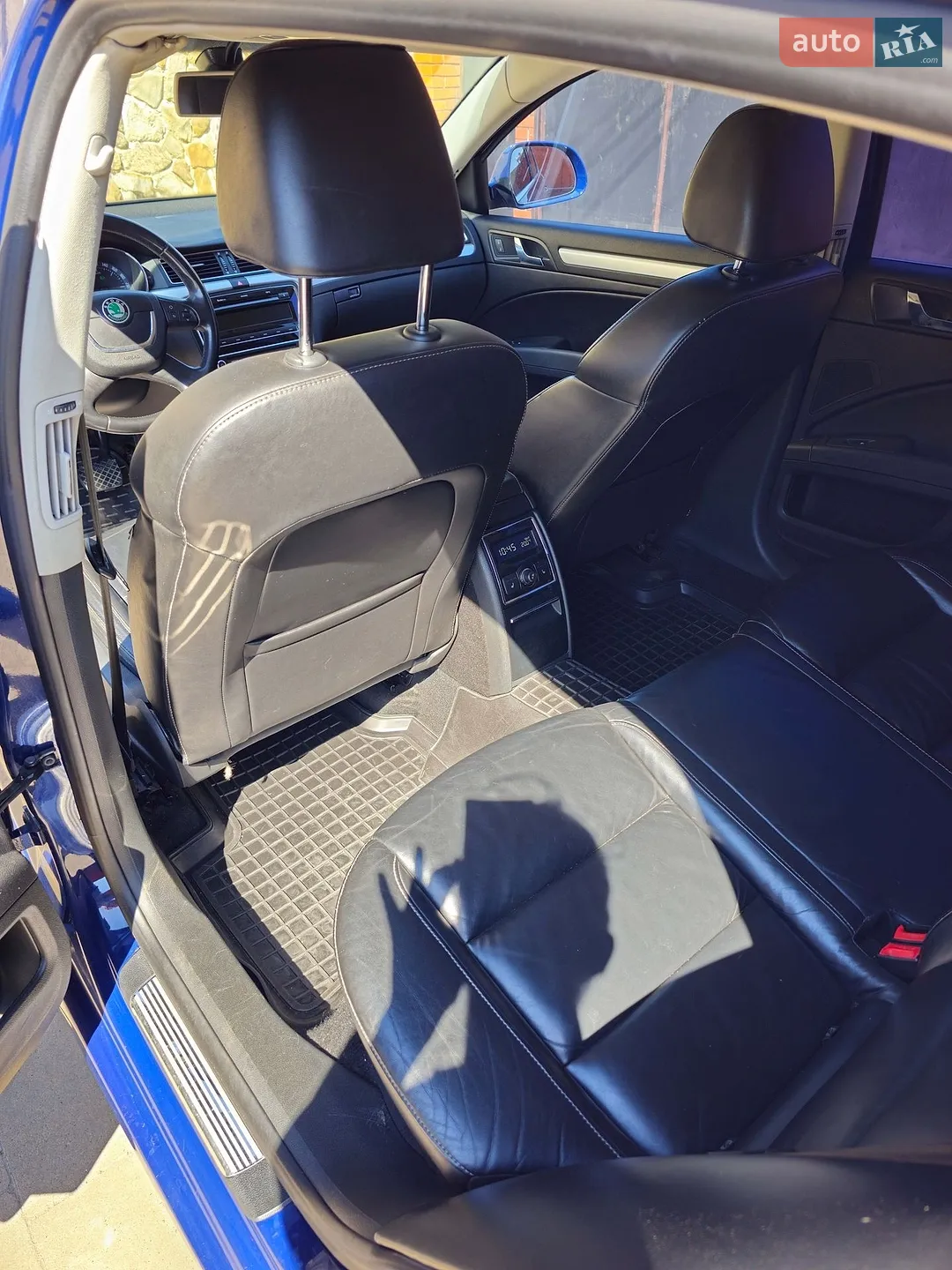 2010 Skoda Superb - мініатюра 45