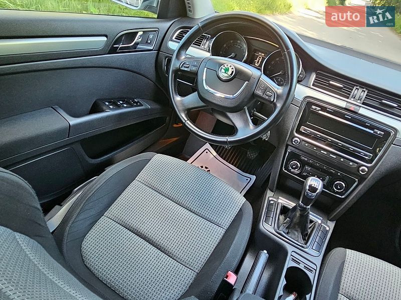 Лифтбек Skoda Superb 2008 в Дрогобыче