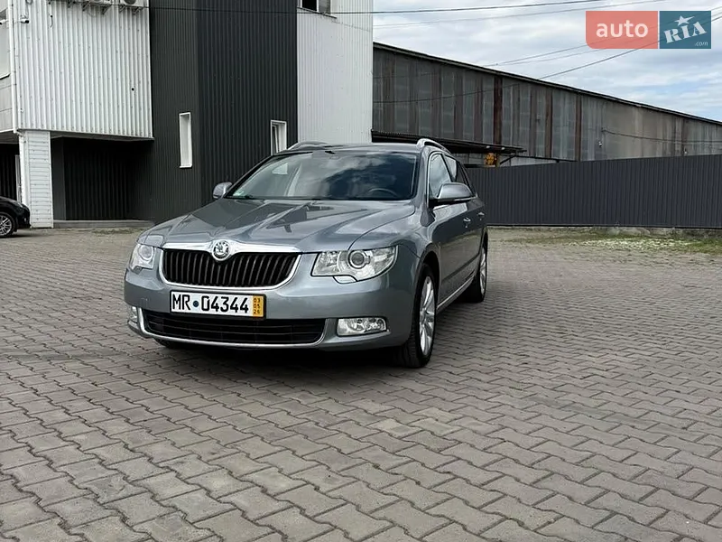 Skoda Superb 2012