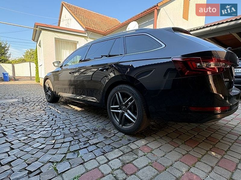 Универсал Skoda Superb 2016 в Мукачево