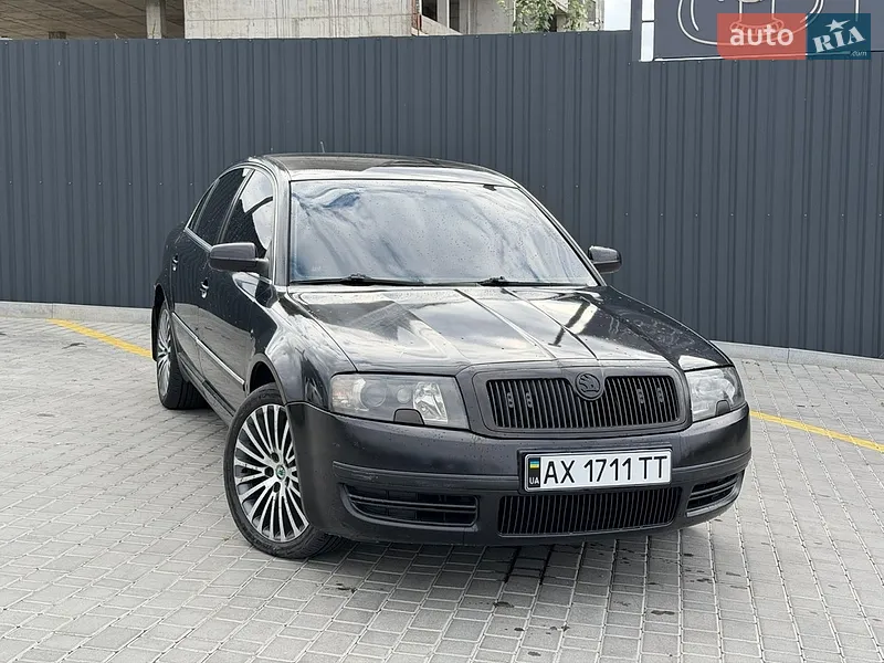 Skoda Superb 2004