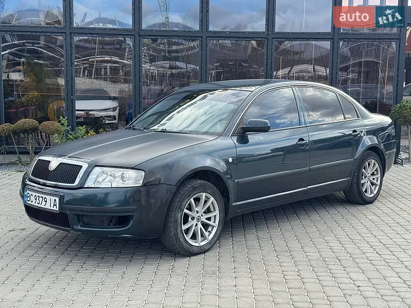 Skoda Superb 2004