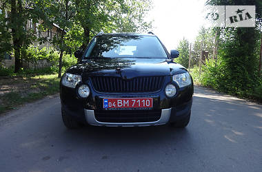 Внедорожник / Кроссовер Skoda Yeti 2012 в 