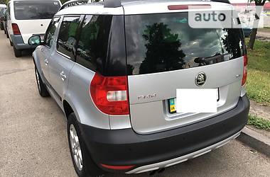 Внедорожник / Кроссовер Skoda Yeti 2013 в Киеве