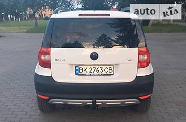 Внедорожник / Кроссовер Skoda Yeti 2010 в Ровно