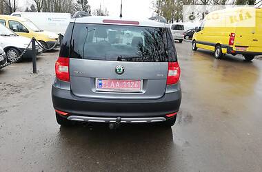 Внедорожник / Кроссовер Skoda Yeti 2010 в Луцке