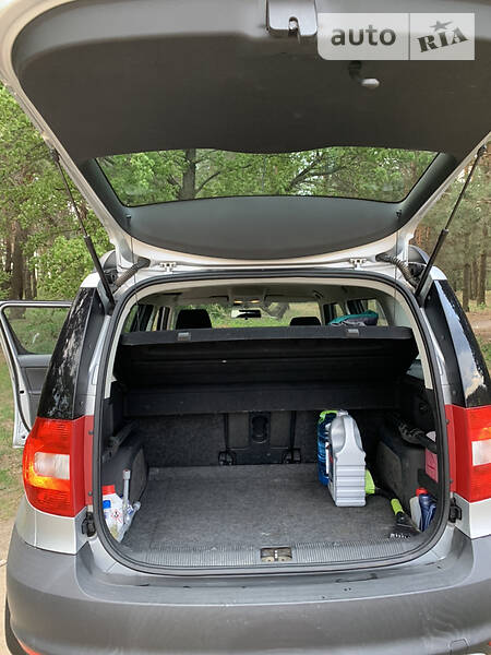 Позашляховик / Кросовер Skoda Yeti 2010 в Обухові