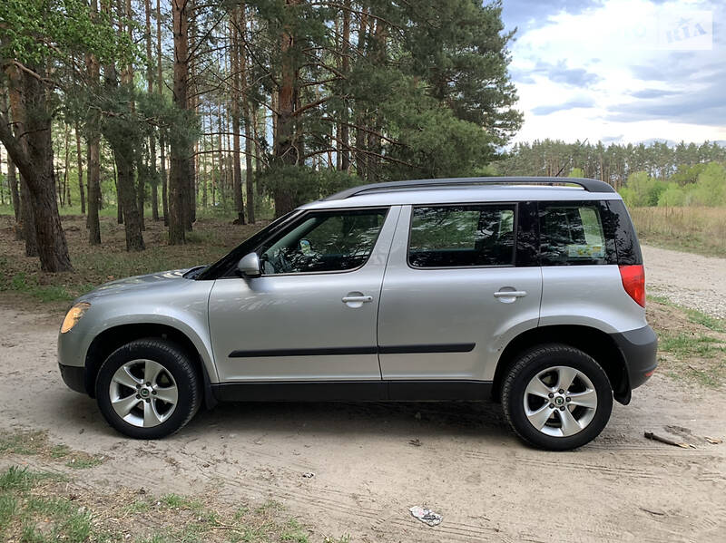 Позашляховик / Кросовер Skoda Yeti 2010 в Обухові